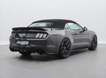 Ford - Mustang