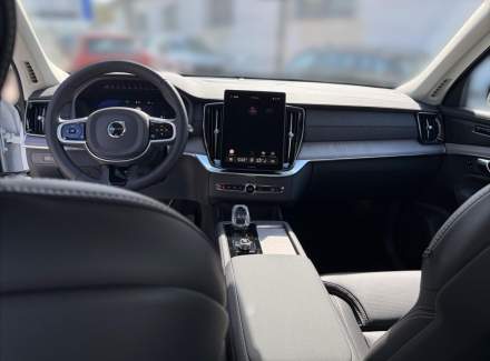 Volvo - XC90