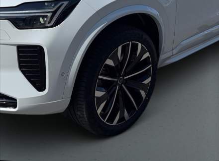 Volvo - XC90