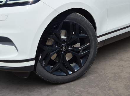 Land Rover - Range Rover Velar