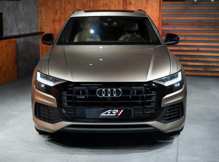Audi - Q8