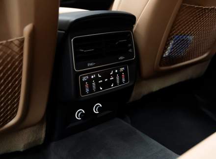 Audi - Q8