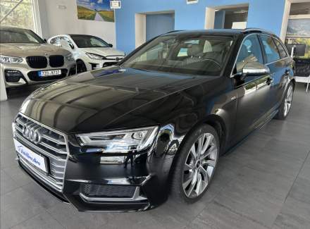 Audi - S4