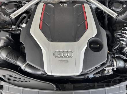 Audi - S4