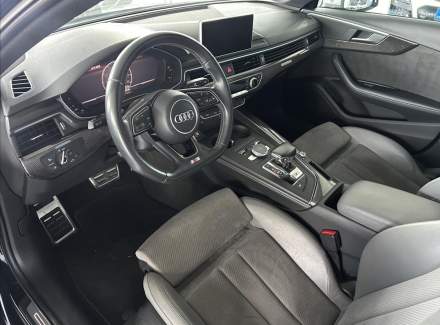 Audi - S4