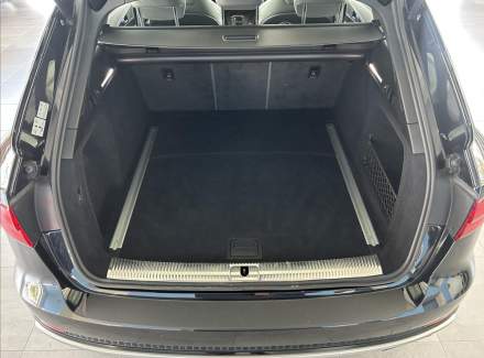 Audi - S4