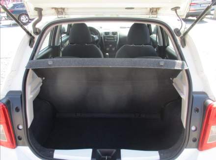 Nissan - Micra