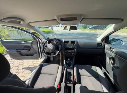 Volkswagen - Golf