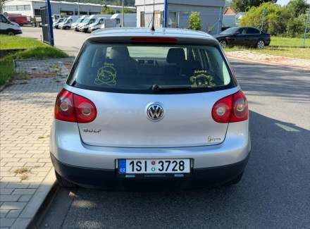 Volkswagen - Golf