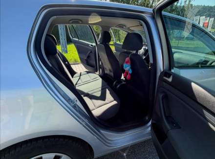 Volkswagen - Golf