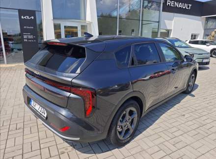 Kia - K4