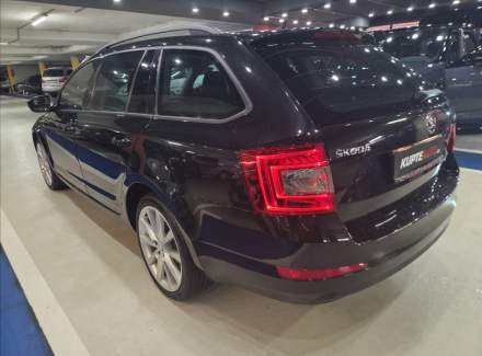 Škoda - Octavia