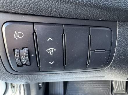 Kia - Cee'd