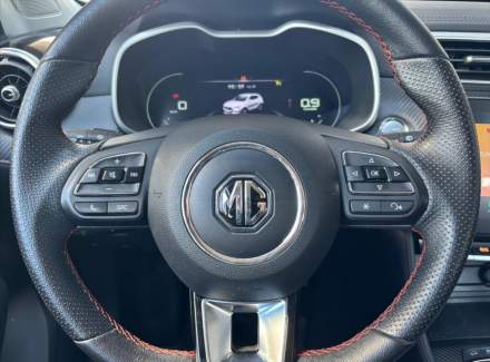 MG - ZS