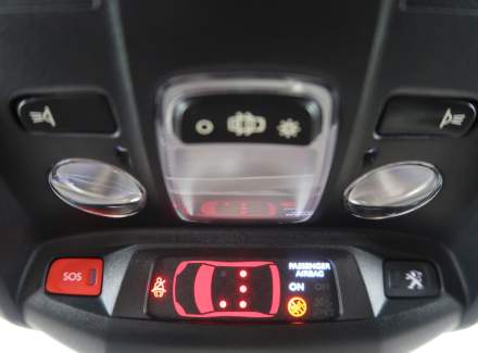 Peugeot - 3008