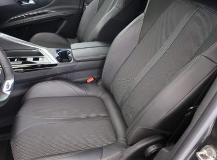 Peugeot - 3008