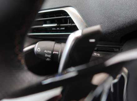 Peugeot - 3008