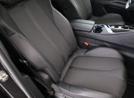 Peugeot - 3008