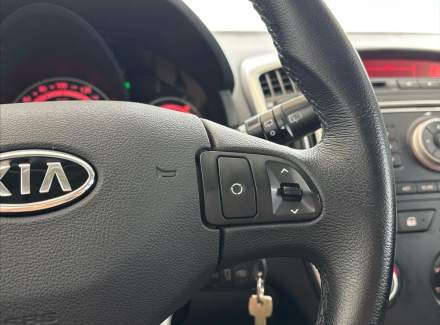 Kia - Cee'd