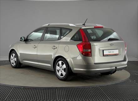 Kia - Cee'd