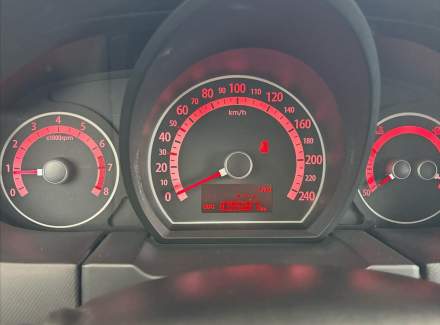 Kia - Cee'd