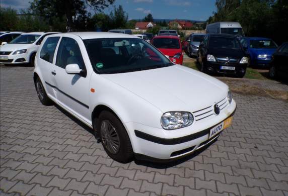 Volkswagen - Golf