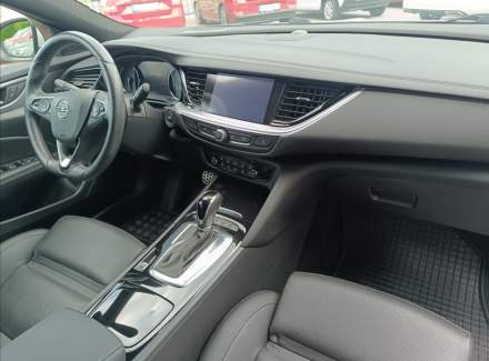 Opel - Insignia