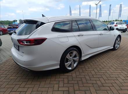 Opel - Insignia
