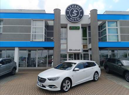 Opel - Insignia
