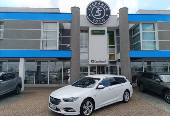 Opel - Insignia
