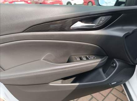 Opel - Insignia