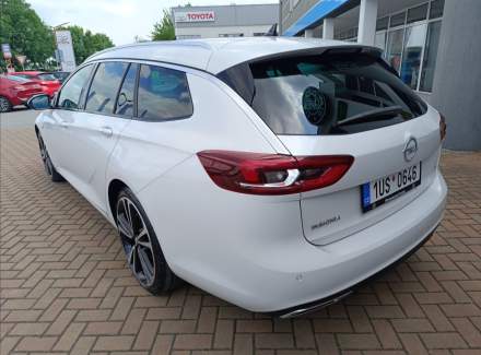 Opel - Insignia
