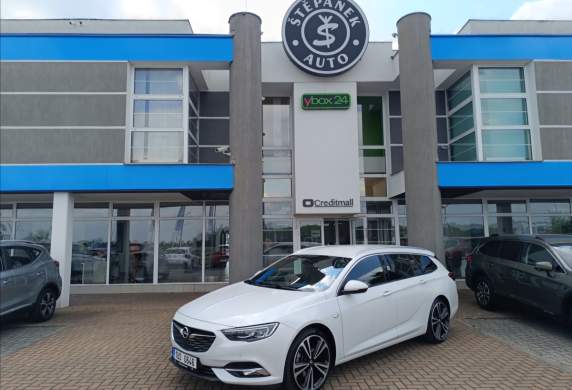 Opel - Insignia