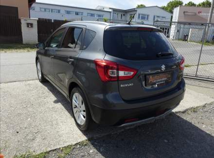Suzuki - SX4