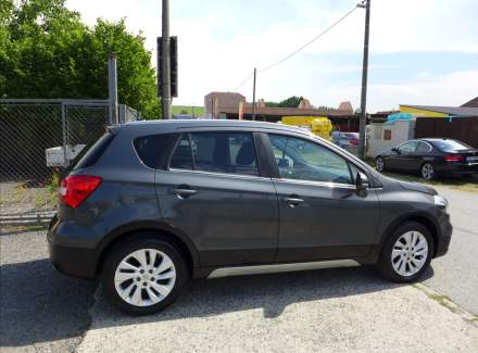 Suzuki - SX4