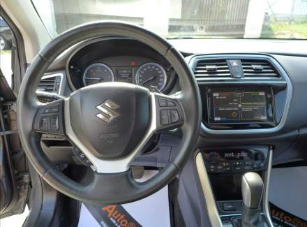 Suzuki - SX4