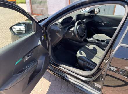Peugeot - 208