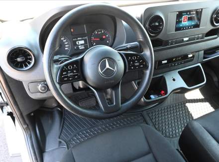 Mercedes-Benz - Sprinter