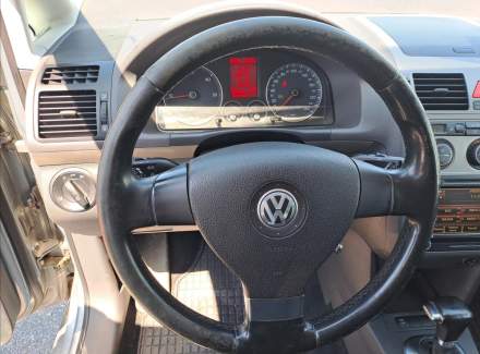 Volkswagen - Touran