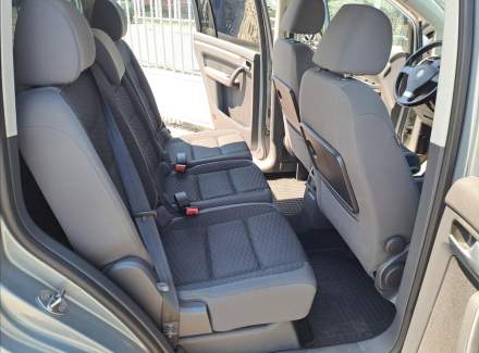 Volkswagen - Touran