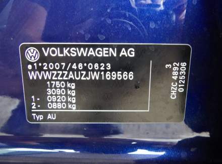 Volkswagen - Golf