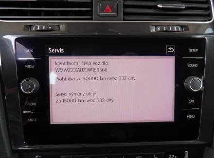 Volkswagen - Golf