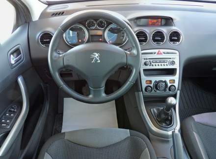 Peugeot - 308
