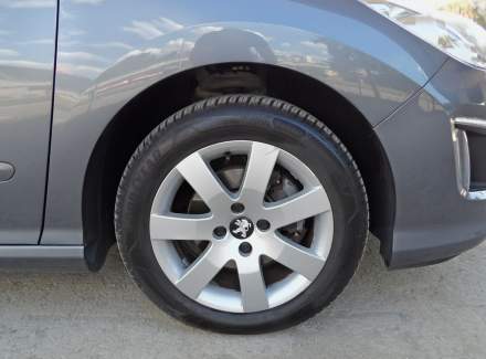 Peugeot - 308