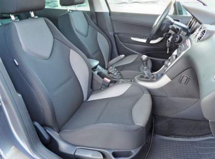 Peugeot - 308