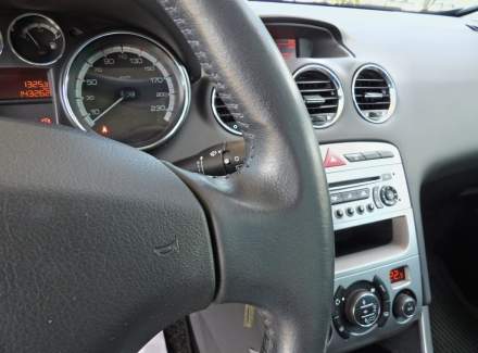 Peugeot - 308