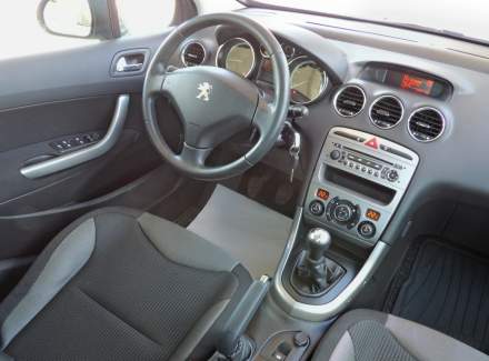 Peugeot - 308