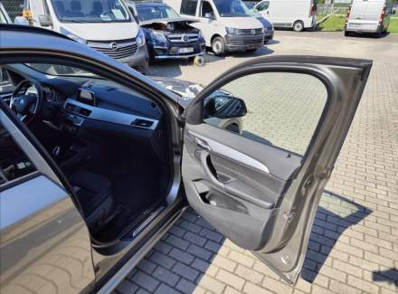 BMW - X1