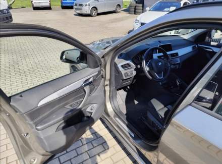 BMW - X1