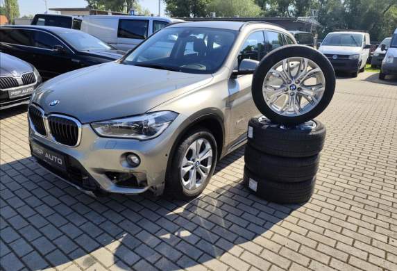 BMW - X1